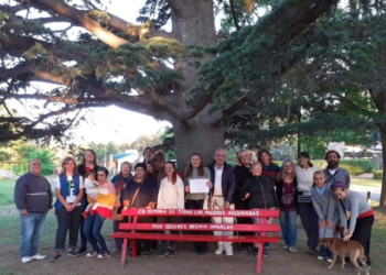 Inauguran un Banco Rojo en Villa La Arcadia (fotos)