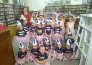 Gran espectáculo de danza clásica y actuación de los concurrentes del Centro de Día