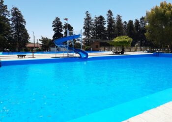 Las piscinas municipales inauguraron la temporada en Tornquist (video, notas y fotos)