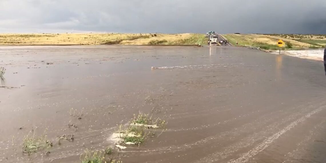 Ruta 33 y 72: Defensa Civil del Municipio recomienda transitar únicamente en casos de urgencia (videos)