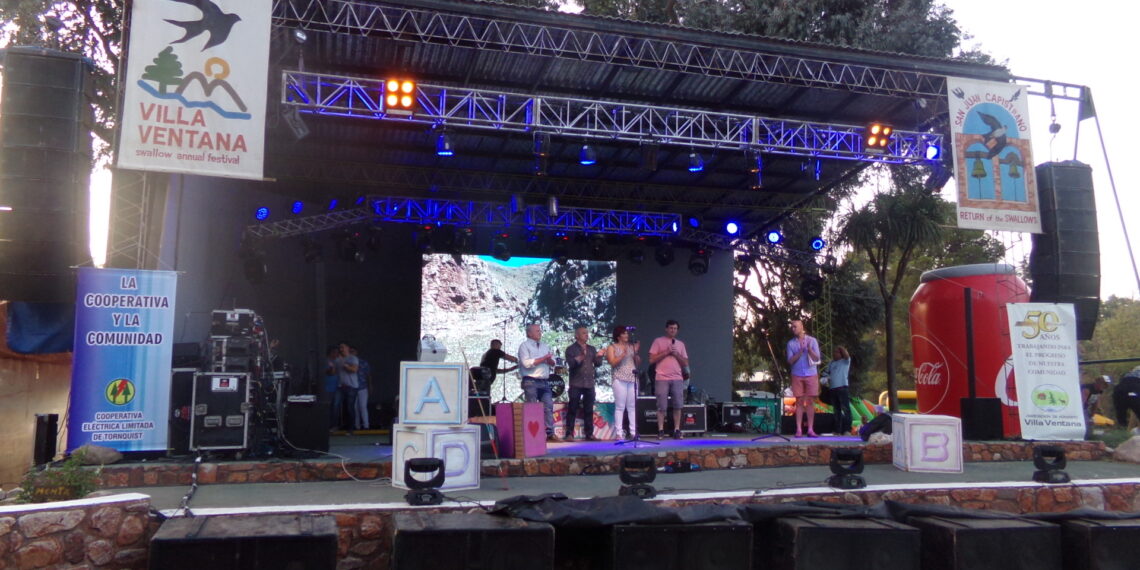 Hoy es el cierre de la 28º edición de la Fiesta Provincial de Las Golondrinas en Villa Ventana