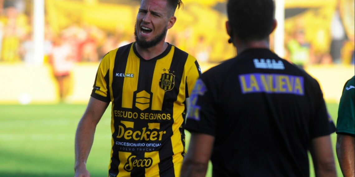 Guillermo Pfund: “Nunca nos sentimos el peor equipo de todos” (Infome de LN)