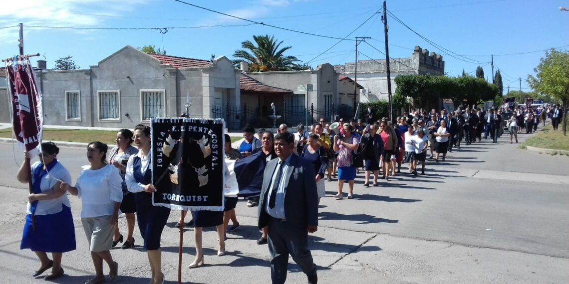 Unas mil mujeres participaron del Congreso Nacional de Dorcas en Tornquist (Videos)