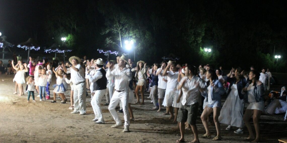 3º Gran Fiesta de Luna y Blanco “Una Noche Excepcional”