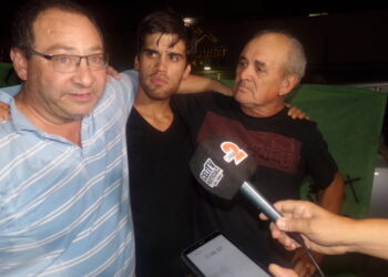 Labarthe y Raising fueron recibidos por vecinos de la comunidad (Videos)