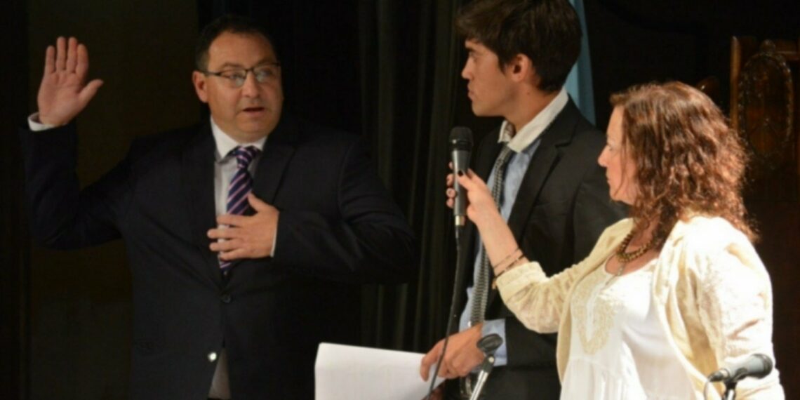Ordenan excarcelar a los concejales de Tornquist detenidos por tenencia de cannabis (La Nueva)