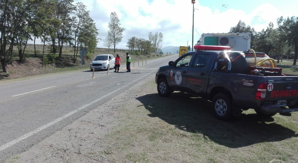 Solo podrán ingresar a las localidades personas que acrediten su domicilio en el distrito