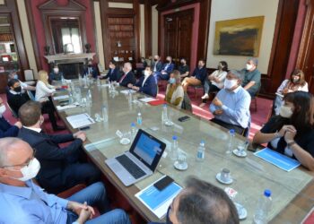 Los comités operativos de emergencia de la Nación y la Provincia se reunieron en La Plata