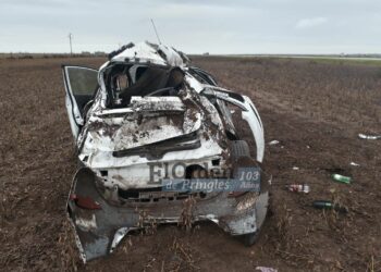 Viajaba a Pringles de urgencia por una situación familiar, y terminó volcando en la Ruta 51