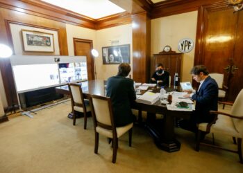 La Provincia firmó convenios de asistencia financiera a municipios