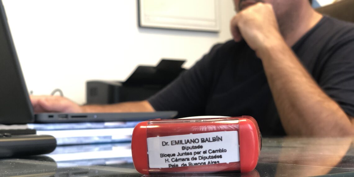 BUSCAN CREAR UNA LÍNEA GRATUITA DE ATENCIÓN DE LOS ADULTOS MAYORES