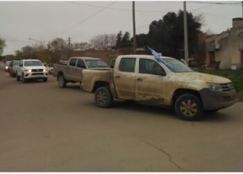 También en Tornquist productores y vecinos autoconvocados se movilizaron en rechazo de la cuarentena y con críticas al Gobierno