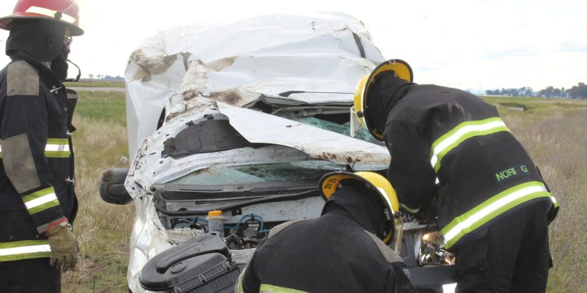 Un herido leve en un vuelco en la Ruta 33 (informe, video y fotos)