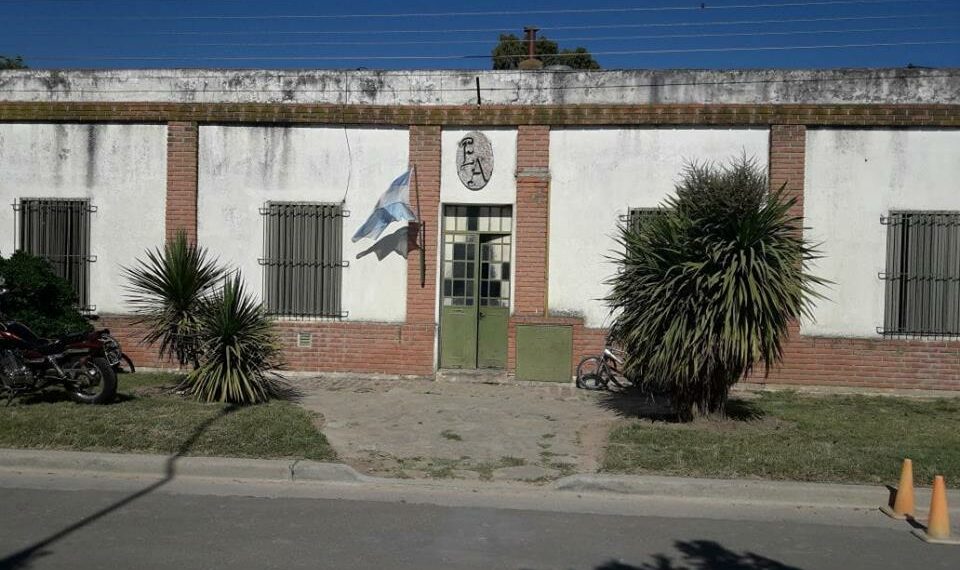 La EESA Nº 1 se reinventa para llegar con la educación a sus alumnos