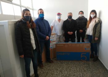 Agradecimiento a la empresa AES