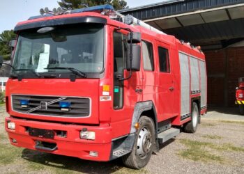 El Cuartel de Villa Ventana incorporó una nueva unidad autobomba (notas, videos y fotos)