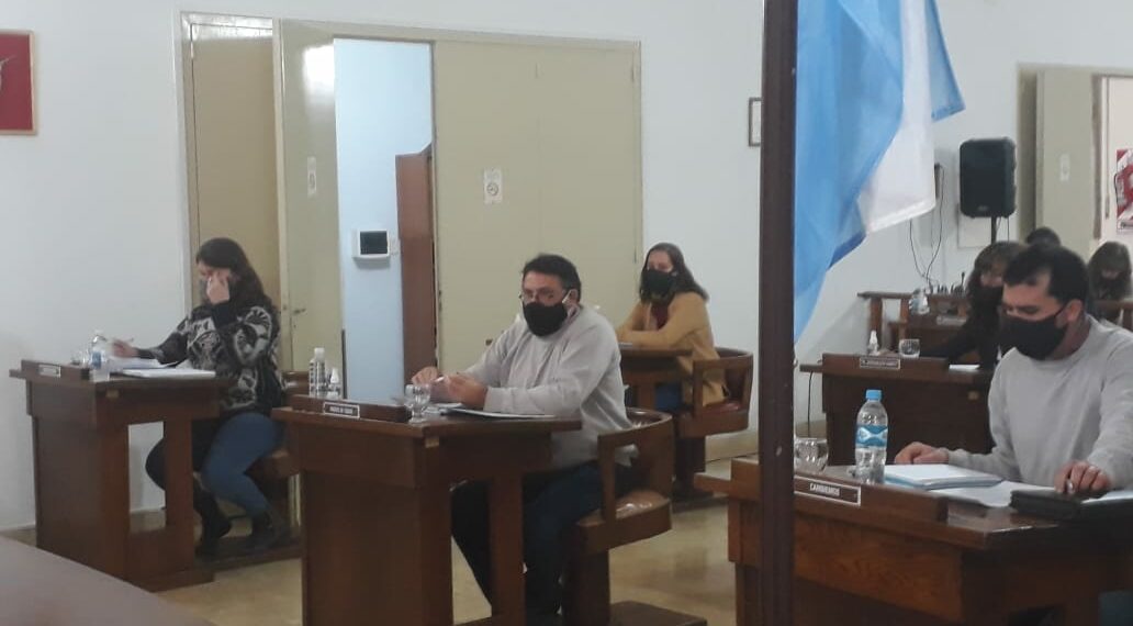 INFORME ASAMBLEA DE CONCEJALES Y MAYORES CONTRIBUYENTES, Y SESIÓN ORDINARIA DEL HCD.