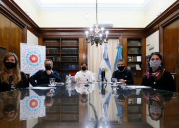 DIA DE LA JUVENTUD La Provincia anunció un aumento en la inversión destinada a niños, niñas y jóvenes