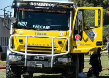 Bomberos del distrito fueron nuevamente convocados para combatir los incendios en Córdoba