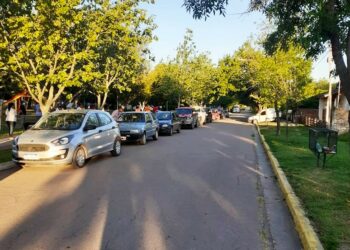 Se realizó la caravana en apoyo al Gobierno Nacional y Provincial en distintas localidades del distrito