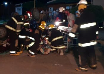 Dos personas heridas en un violento choque y vuelco en Rosa de Tornquist y 25 de Mayo (fotos y video)