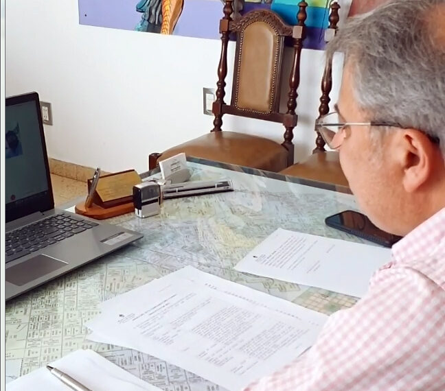 Bordoni concretó la firma del convenio con el Ministerio de Ambiente para la adquisición de maquinaria