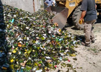 SE RECUPERARON 7.500 KILOS DE VIDRIO EN DOS MESES