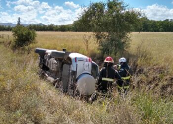 Salida de Bomberos: Accidente en Paso Don Bosco (Ampliado con informe video y fotos)