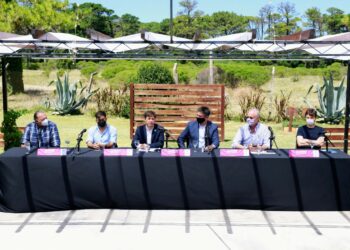 Kicillof: “Más de 2 millones de bonaerenses ya se inscribieron para recibir la vacuna”