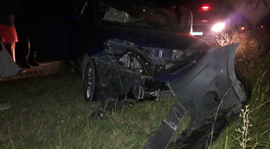 Ruta 33: Chocaron un auto y un camión: una llanta se desprendió e impactó en otro vehículo