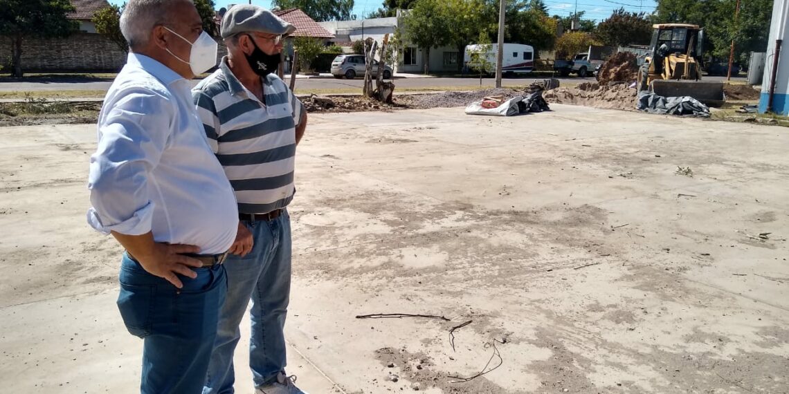 El municipio avanza con obras en la Escuela Primaria N° 1 (Fotos y notas con Sergio Bordoni y Jorge Laborde)