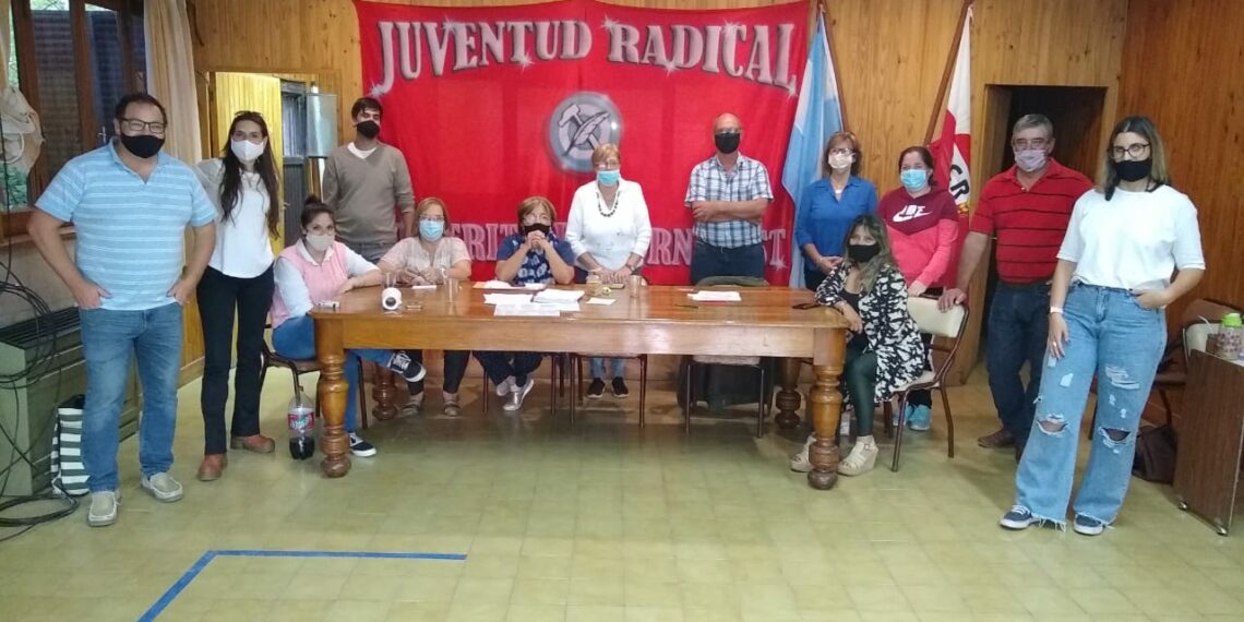 Los afiliados de la UCR elegieron a sus autoridades (Datos locales)