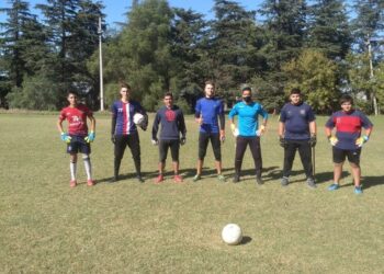 Automoto sumó un entrenador de arqueros