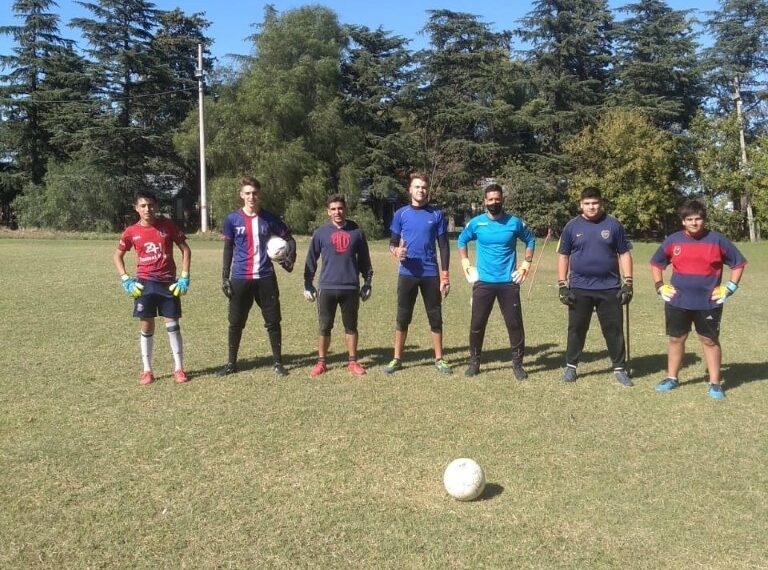 Automoto sumó un entrenador de arqueros