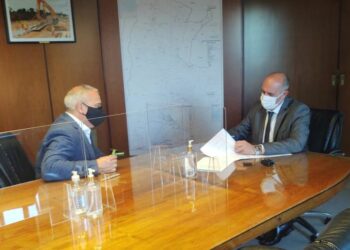 Bordoni firmó un convenio para la refuncionalización de la Estación Saldungaray con fines turísticos