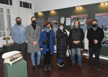 Avances para la restauración del portal del cementerio de Saldungaray