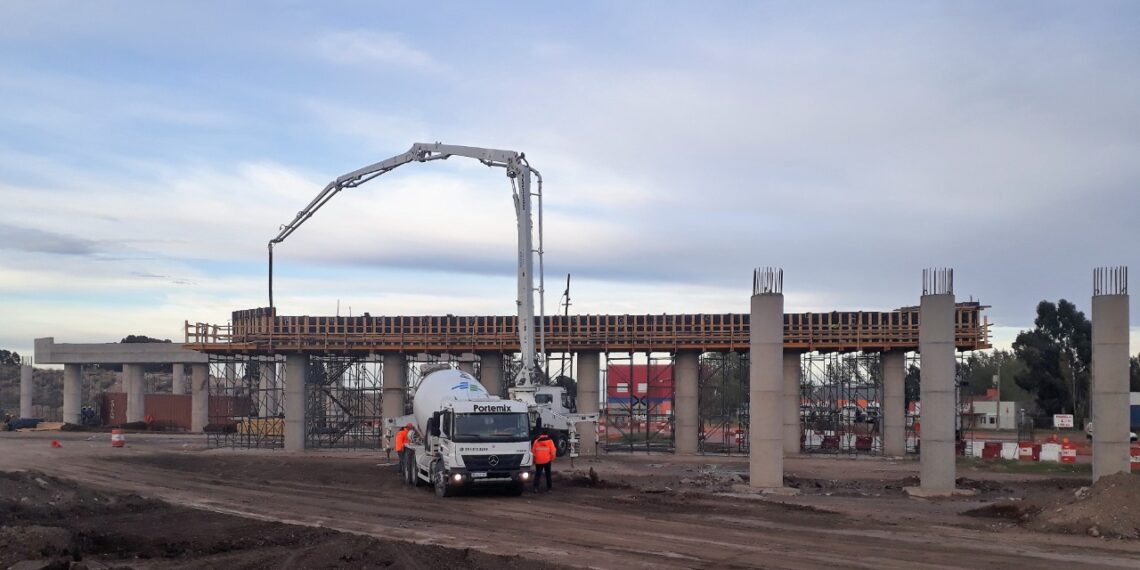 Cafiero, Katopodis y De Pedro recorren obras en la Ruta 33 y ponen en marcha la Autopista Paso Urbano (El Cholo)