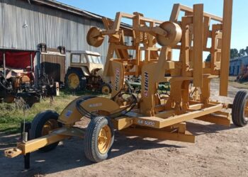 El municipio continúa adquiriendo maquinaria para la mejora de caminos rurales