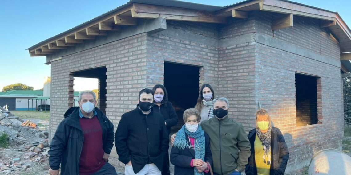 Bordoni visitó la construcción del Centro de Jubilados de Villa Ventana