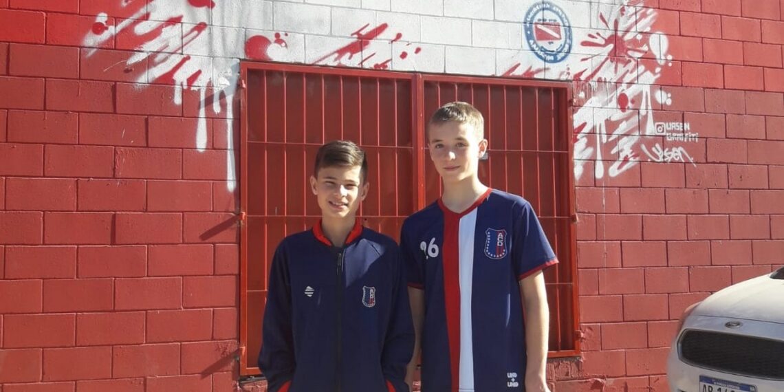 Dos chicos de Automoto viven su sueño en Argentinos Jr.