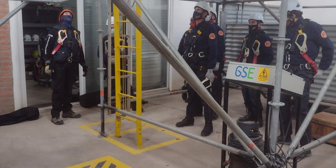 Los Bomberos Voluntarios de Tornquist se capacitan y capacitan