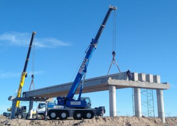 Finalizó el montaje de vigas en la autopista RN 33 entre Bahía Blanca y Tornquist