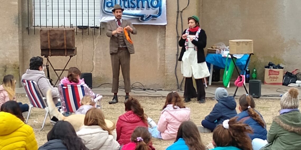 La Agrupación Tornquist Habla de Autismo festejó el Día de la Niñez
