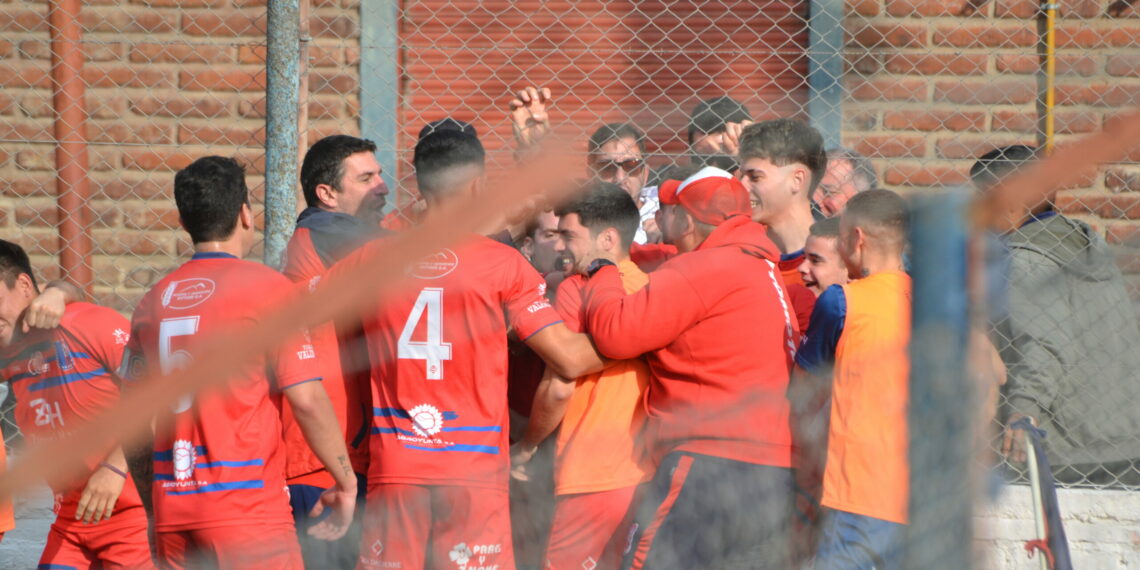 AUTOMOTO SE QUEDÓ CON EL CLASICO