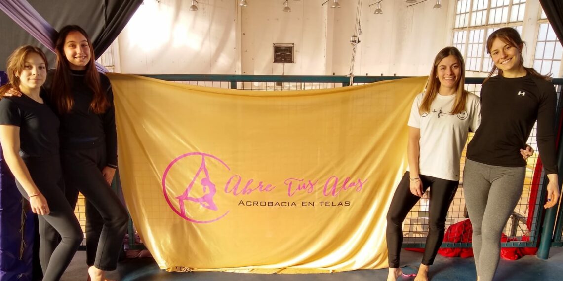 Alumnas de “Abre Tus Alas” participarán de un campeonato nacional en Morón (Video)