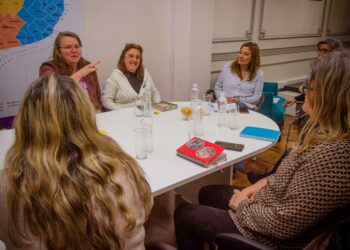 La Directora Regional del Ministerio de Las Mujeres, Políticas de Gènero y Diversidad Sexual PBA, Silvia Zaballa se reunió con la ministra Estela Diaz