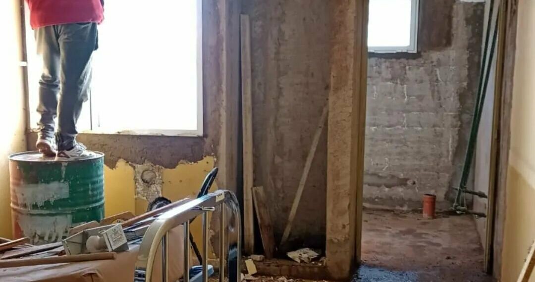 Avanza la refacción de habitaciones en el Hospital Municipal ‘Dr. Alberto Castro’