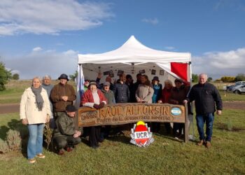 El radicalismo del distrito de Tornquist homenajeó a Raúl Alfonsín al cumplirse 39 años del histórico triunfo de 1983