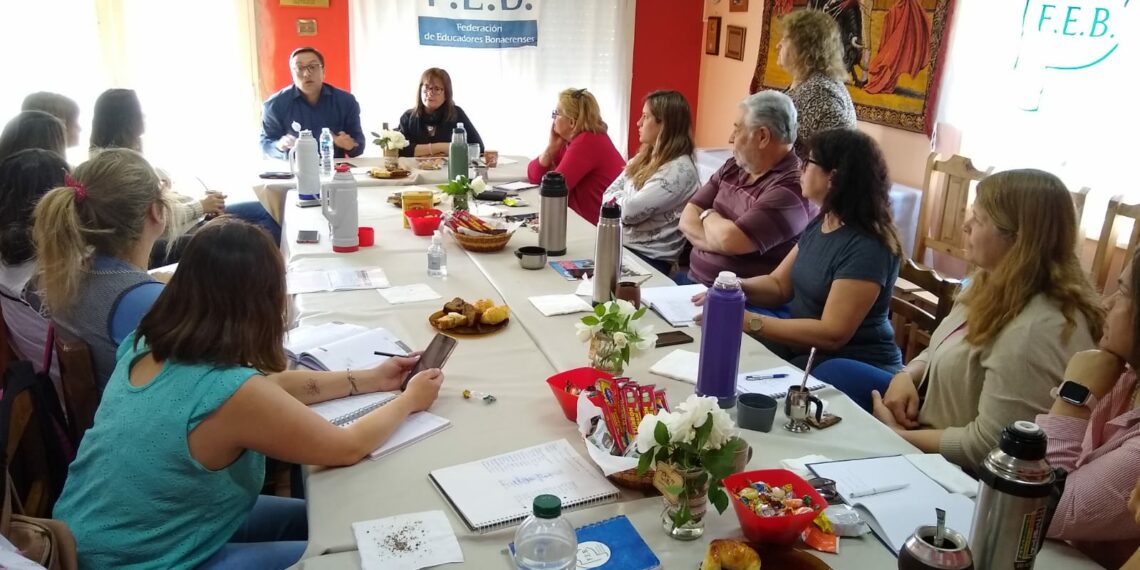 Delegados regionales de la FEB se reunieron con sus afiliados en Tornquist (Videos)