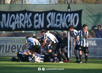 AUTOMOTO CAYÓ EN SUAREZ EN UN PARTIDO POLEMICO